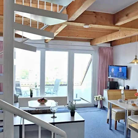 Tolle Ferienwohnung Mit Meerblick - Fördeblick 61 * Laboe
