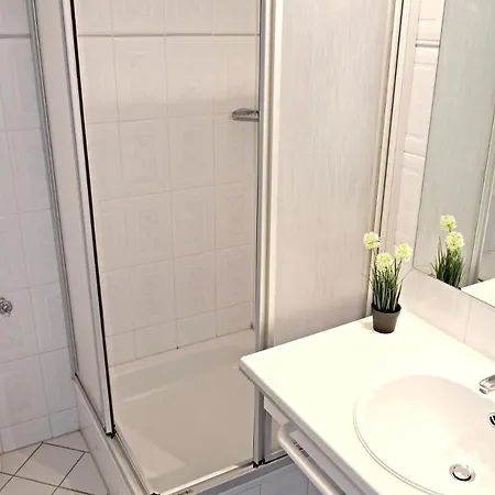 Tolle Ferienwohnung Mit Meerblick - Fördeblick 61 Apartment Laboe